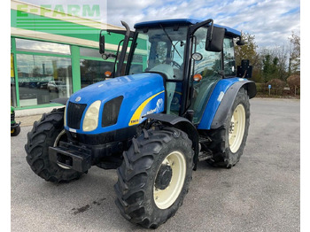 Traktors NEW HOLLAND T5000