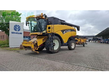 Labības kombains NEW HOLLAND CX series