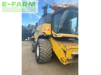 Labības kombains NEW HOLLAND CX series