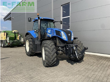 Traktors NEW HOLLAND T8