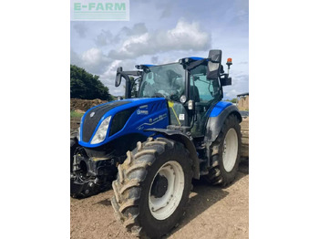 Traktors NEW HOLLAND T5