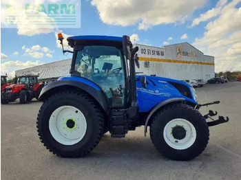 Traktors NEW HOLLAND T5