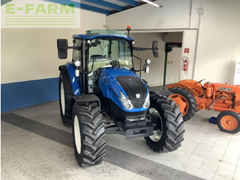 Traktors NEW HOLLAND T5
