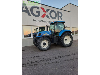 Traktors NEW HOLLAND T6000