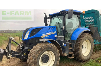 Traktors NEW HOLLAND T7