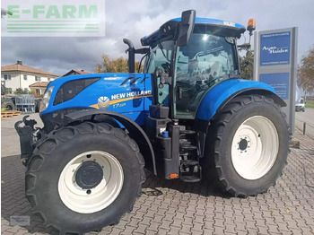 Traktors NEW HOLLAND T7.225