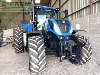 Traktors NEW HOLLAND T7.230