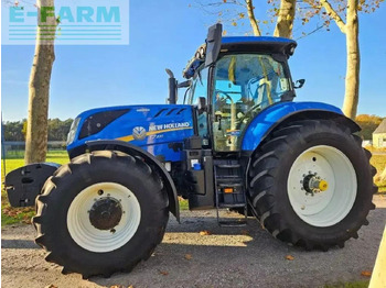 Traktors NEW HOLLAND T7.230