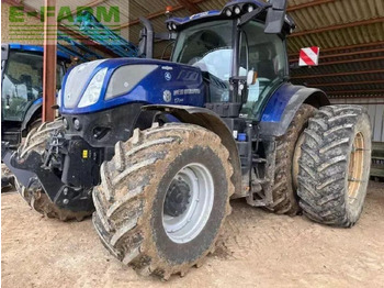 Traktors NEW HOLLAND T7.245