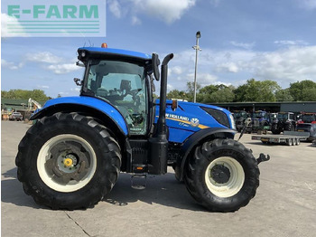 Traktors NEW HOLLAND T7