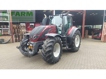 Traktors VALTRA T174