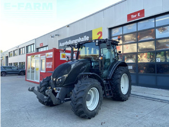 Traktors VALTRA A114