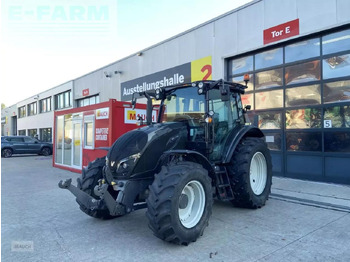 Traktors VALTRA A114