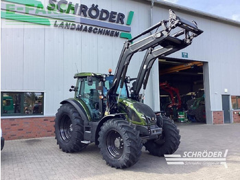 Traktors VALTRA