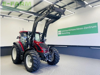 Traktors VALTRA