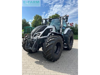 Traktors VALTRA