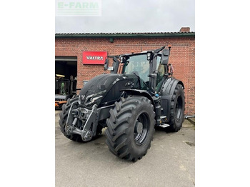 Traktors VALTRA