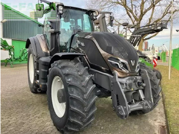 Traktors VALTRA