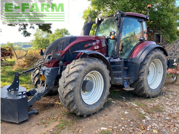 Traktors VALTRA T214