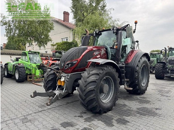 Traktors VALTRA T234