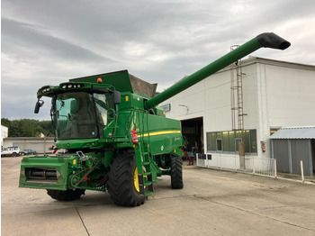 Labības kombains JOHN DEERE T560