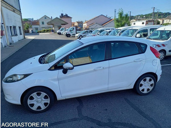 Vieglā automašīna FORD