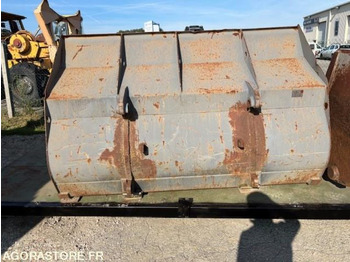 Iekrāvēja kauss GODET DE CHARGEUR 2800 LITRES EN ATTACHE TYPE VOLVO: foto 4