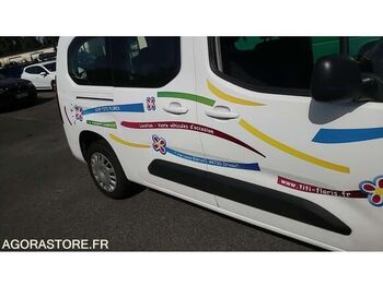 Opel COMBO līzingu Opel COMBO: foto 4