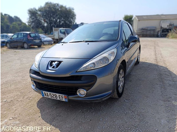 Vieglā automašīna PEUGEOT
