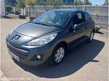 Vieglā automašīna PEUGEOT