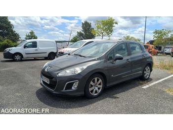 Vieglā automašīna PEUGEOT