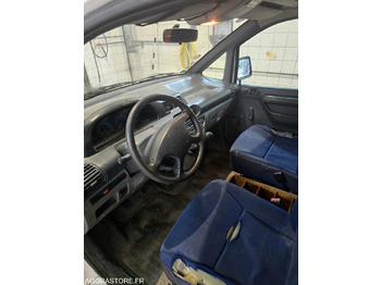 Mazs furgons PEUGEOT EXPERT: foto 2