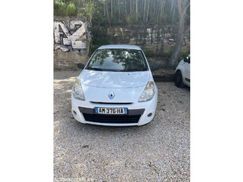 Vieglā automašīna RENAULT