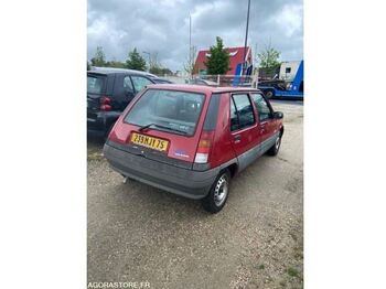 Hečbeks Renault R5: foto 4 Hečbeks Renault R5: foto 4