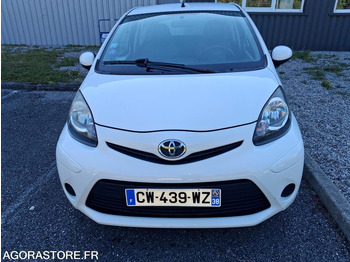 Mazs furgons TOYOTA