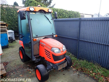 Traktors KUBOTA
