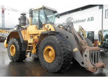 Riteņu iekrāvējs VOLVO L220G