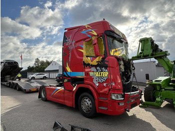 Dzinējs SCANIA