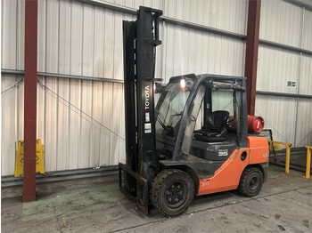 Gāzes iekrāvējs Toyota 02-8FGJF35: foto 2 Gāzes iekrāvējs Toyota 02-8FGJF35: foto 2