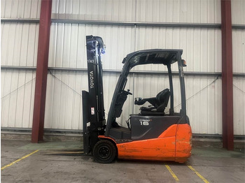 : fotogrāfija galvenē