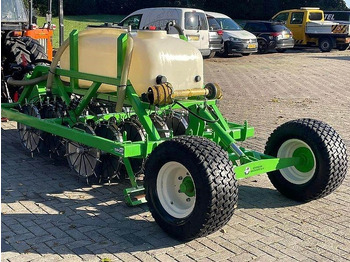 Minerālmēslu izkliedētājs Duport Liquiliser SW1319: foto 2