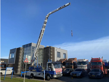 Kravas auto ar manipulatoru IVECO EuroCargo 90E