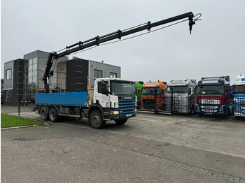 Kravas auto ar manipulatoru SCANIA P124