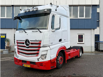 Vilcējs MERCEDES-BENZ Actros 1842