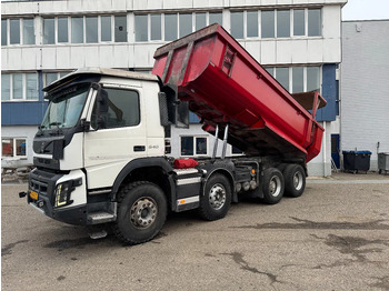 Kravas automašīna pašizgāzējs VOLVO FMX 540