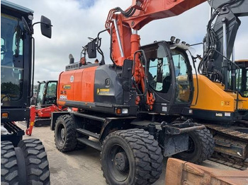 Riteņu ekskavators HITACHI ZX170W