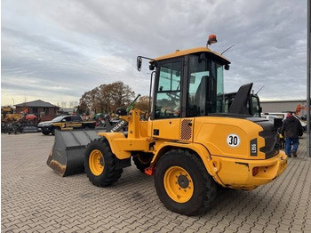 Riteņu iekrāvējs VOLVO L35G