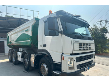 Kravas automašīna pašizgāzējs VOLVO FM12