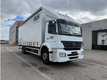 Kravas automašīna ar tentu MERCEDES-BENZ