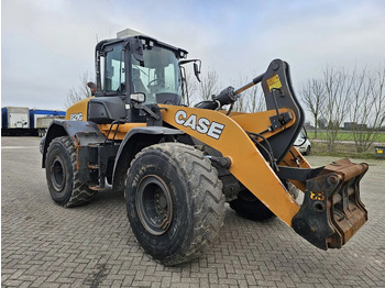 Riteņu iekrāvējs Case 821G: foto 3